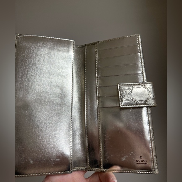 Metallic silver gucci wallet with unbranded chain - Picture 4 of 7